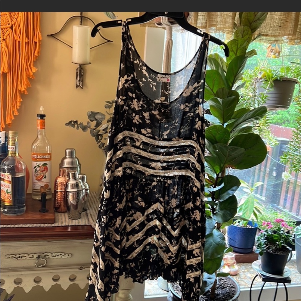 Free People “Voile and Lace Trapeze Slip” dress size med